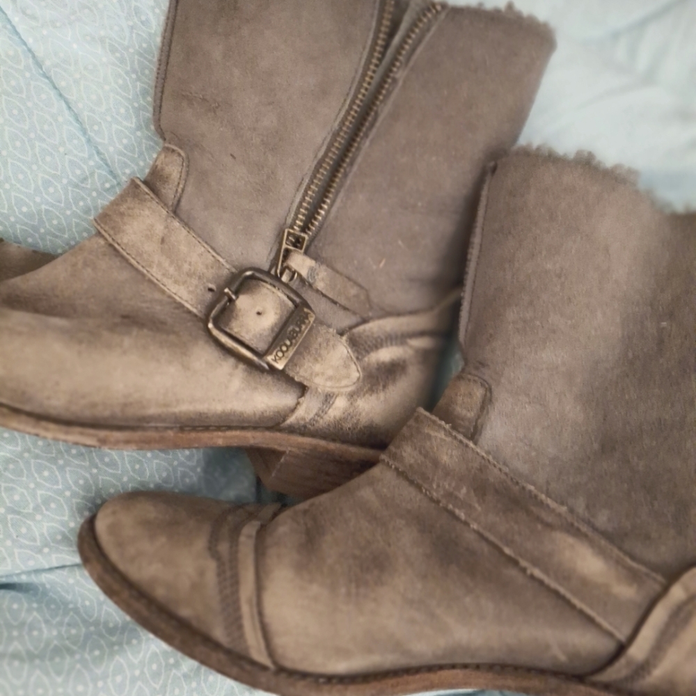 Koolaburra By UGG WARM WINTER BOOTS! BEAUTIFUL SHAPE - Picture 3 of 9